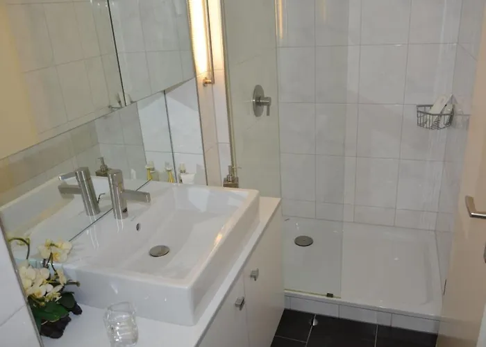 Lejlighed Huebeli - Arm By Interhome *